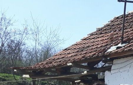 Kennis maken met het allerarmste Roma familie van het dorp.